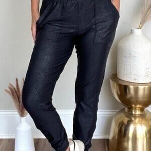 MR Basics Black Pebble Joggers Sz S